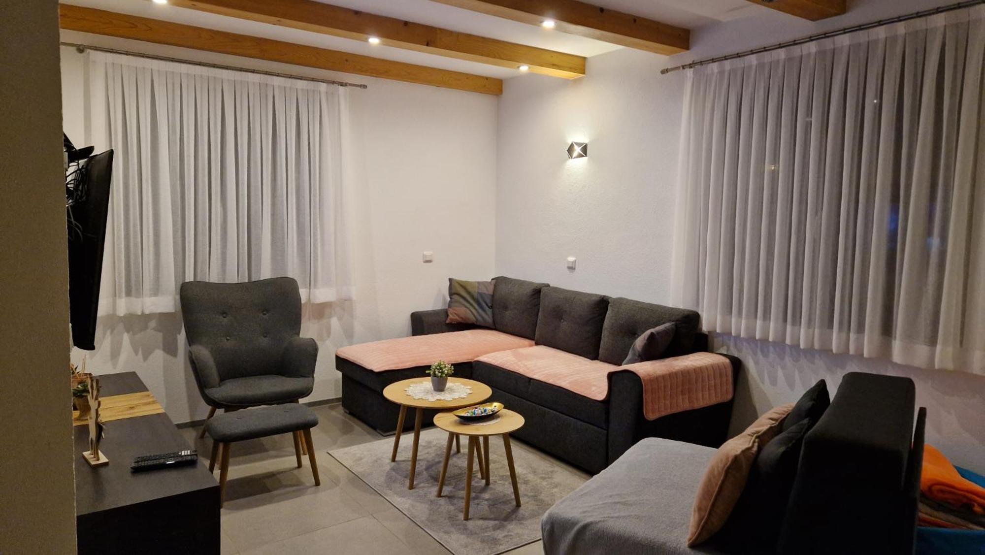 Plitvice Apis Holiday home Korenica